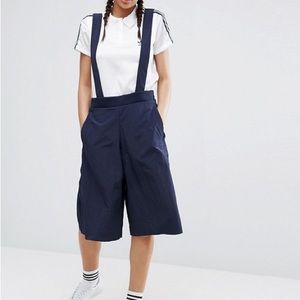 Women’s M Navy Adidas Culottes